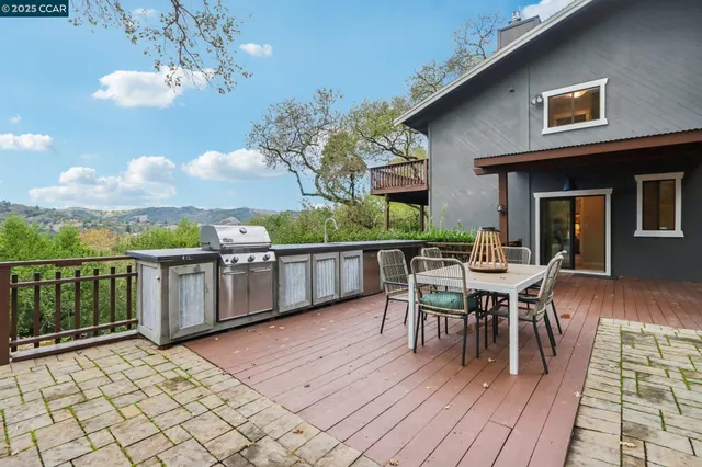 a picture of floor plan