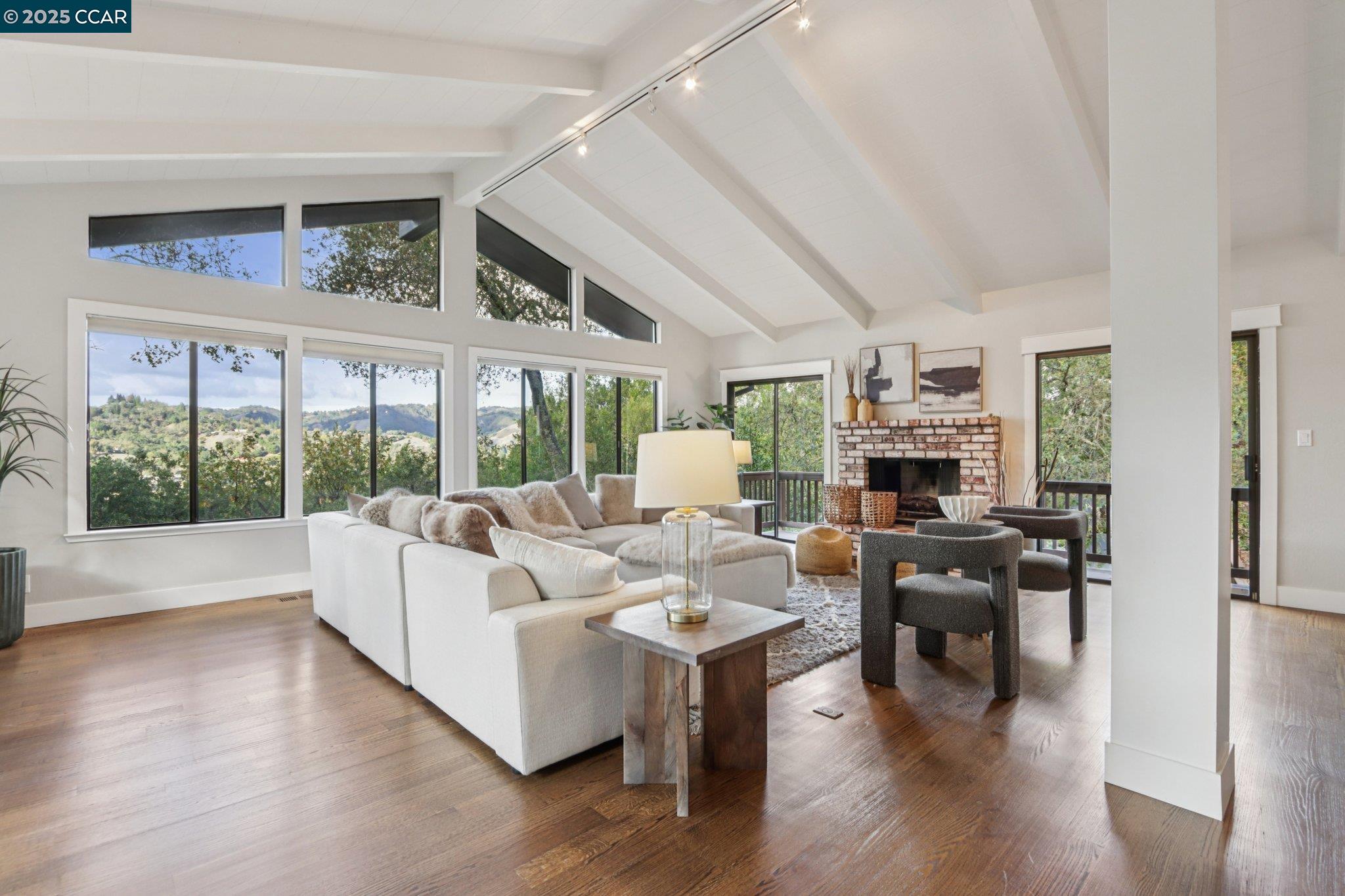 858 Mountain View Drive Lafayette, CA 94549 - Photo 5 of 55