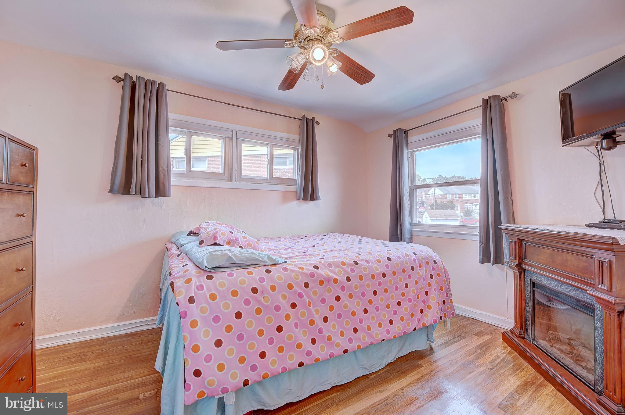 2744 Norfen Road Baltimore, MD 21227 - Photo 15 of 29 Bedroom 3