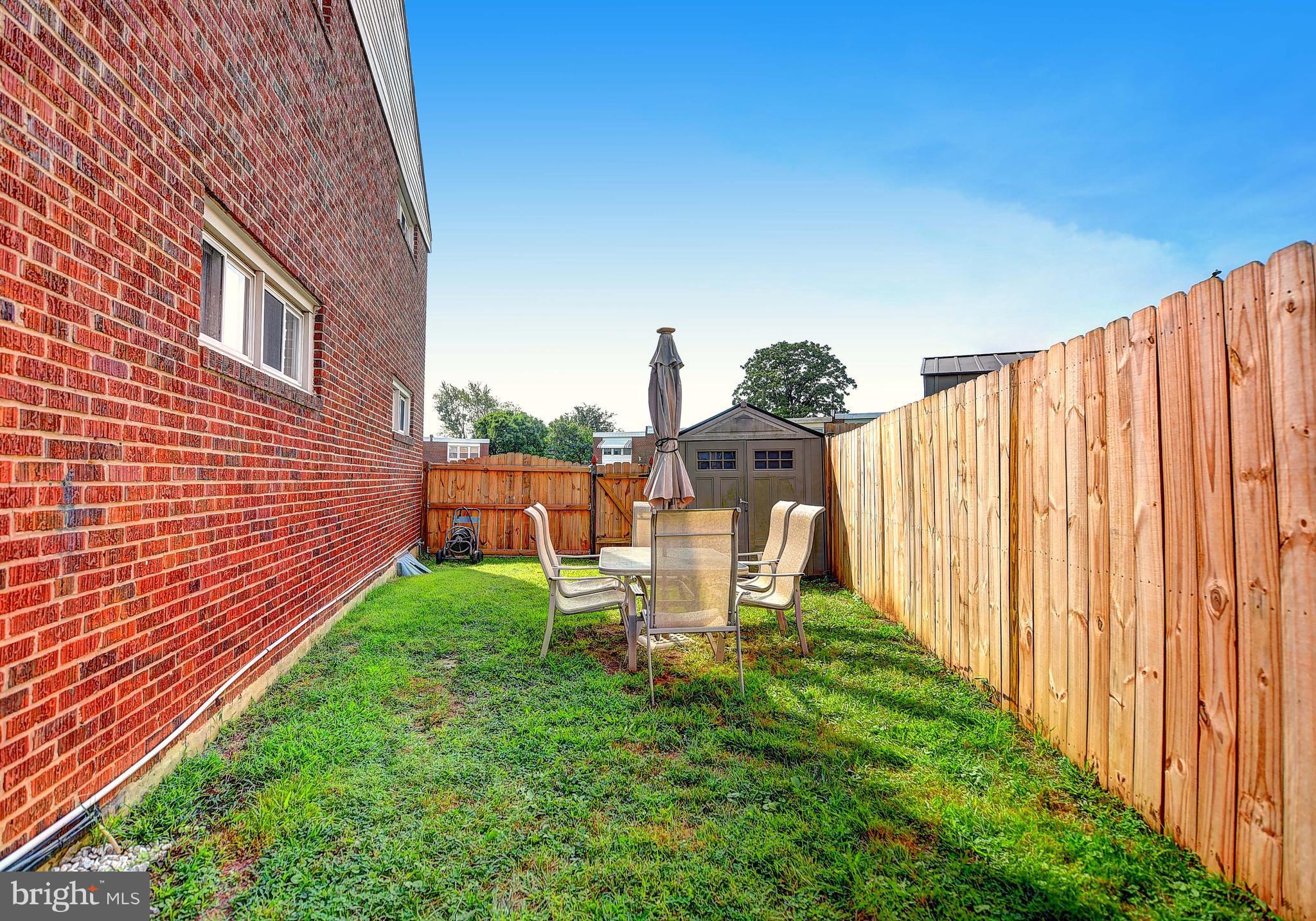 2744 Norfen Road Baltimore, MD 21227 - Photo 25 of 29 Side Yard