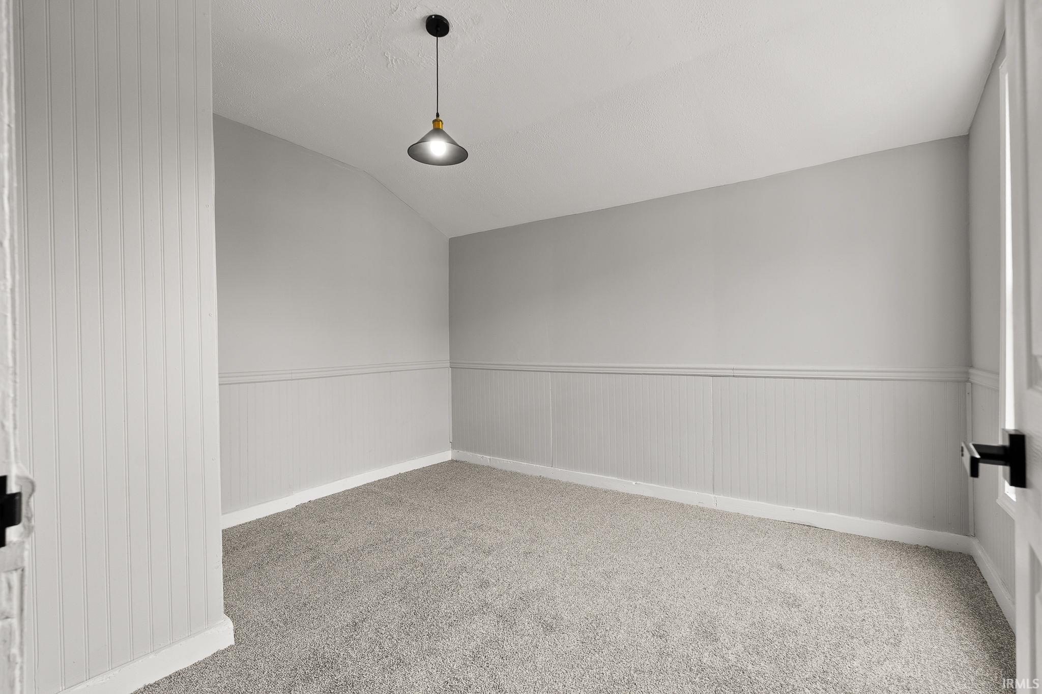 1207 Elm Street Fort Wayne, IN 46808 - Photo 16 of 31