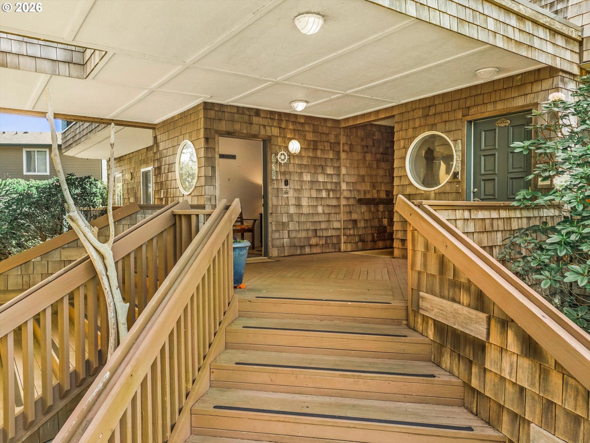 438 Shellmidden Way Yachats, OR 97498 - Photo 9 of 40 a view of a balcony