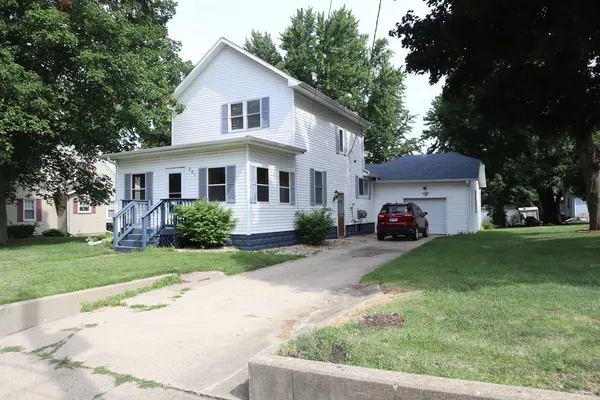 $124,900 | 207 East North Street, Walnut, IL 61376