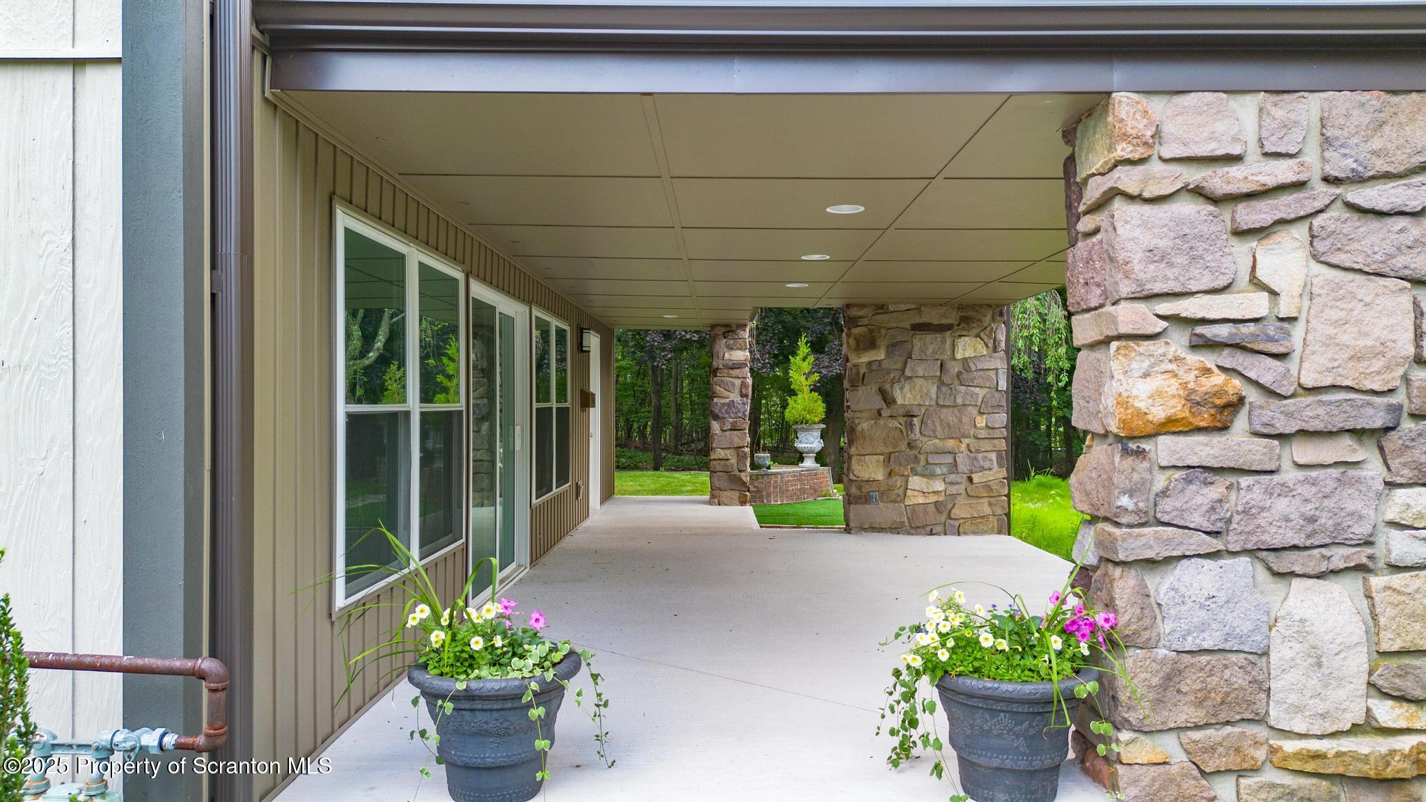 2001 Cleveland Avenue Scranton, PA 18505 - Photo 5 of 87 DJI_0300