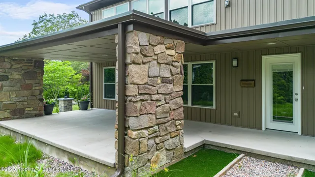 $949,000 | 2001 Cleveland Avenue, Scranton, PA 18505