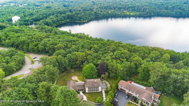 $949,000 | 2001 Cleveland Avenue, Scranton, PA 18505