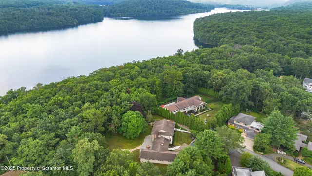 $949,000 | 2001 Cleveland Avenue, Scranton, PA 18505