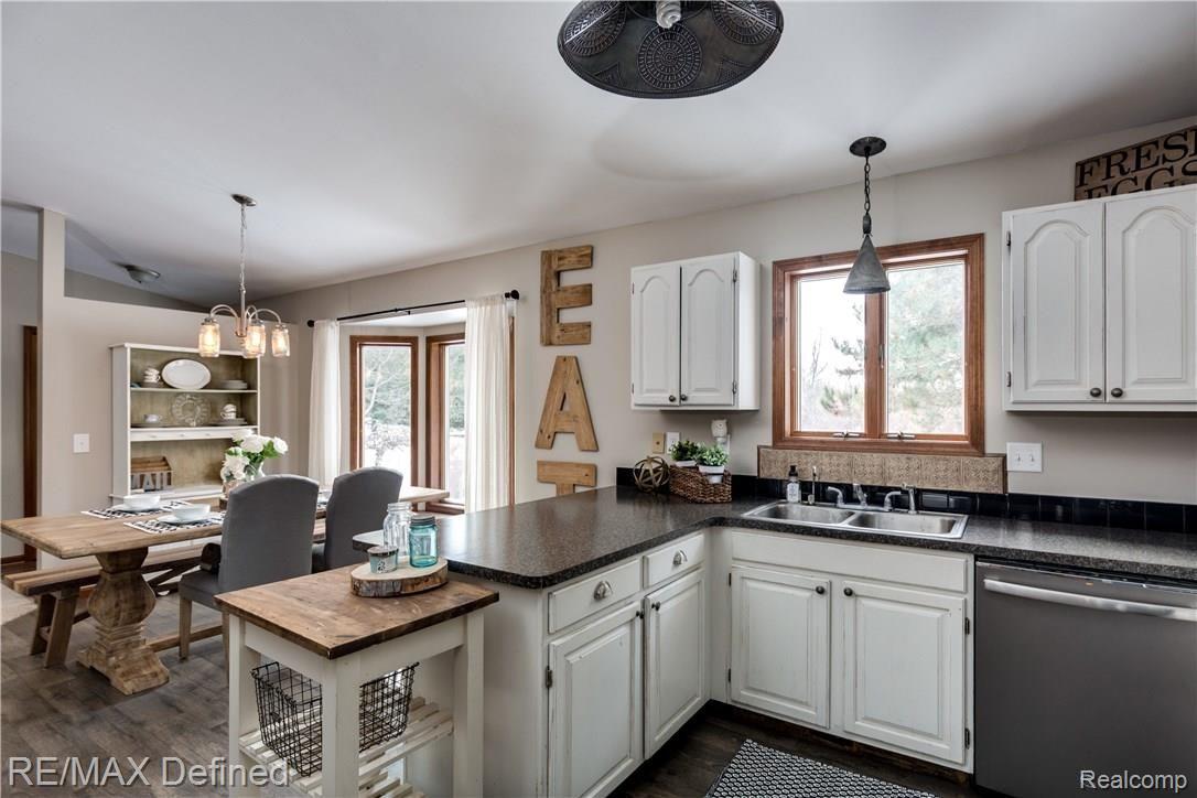 3693 Diehl Road Metamora, MI 48455 - Photo 6 of 20 06.jpg