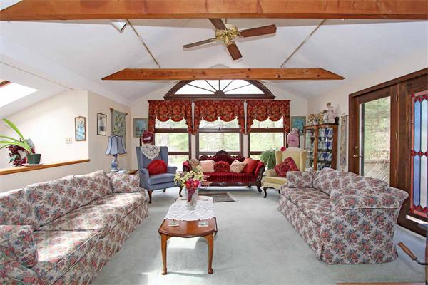 32 Bailey Road Berlin, MA 01503 - Photo 8 of 19 Gallery Image 8