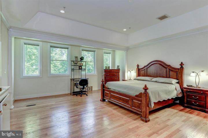 9830 River Road Potomac, MD 20854 - Photo 24 of 31 Other bedroom