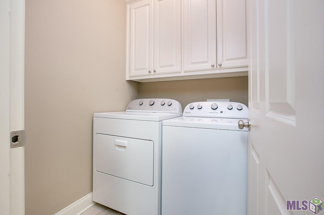 12500 Old Hammond Highway, Unit M2 Baton Rouge, LA 70816 - Photo 12 of 22 Laundry Room