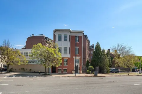 $1,299,000 | 35 Rutherford Avenue, Unit 1, Boston, MA 02129