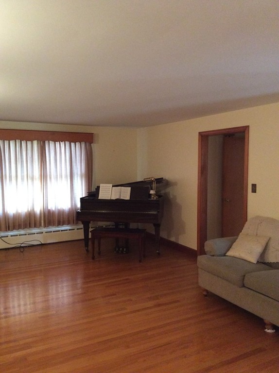 297 Parker Road Lancaster, MA 01523 - Photo 7 of 18 Gallery Image 7