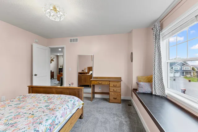 $689,000 | 7963 64th Street South, Cottage Grove, MN 55016