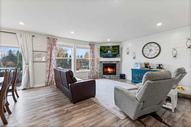 $689,000 | 7963 64th Street South, Cottage Grove, MN 55016