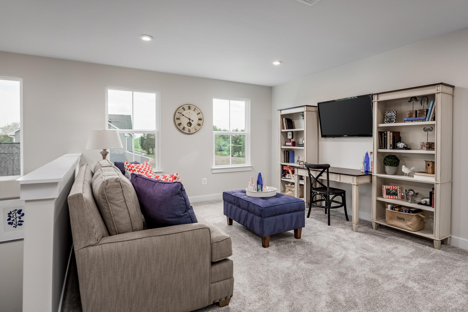 7236 Fairway Rdg Circle Salem, VA 24153 - Photo 22 of 26 a living room with furniture and a flat screen tv