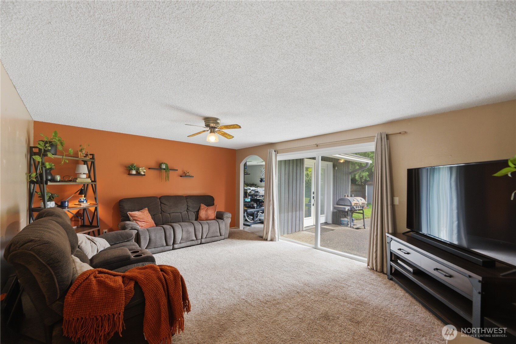 12264 156th Avenue Southeast Renton, WA 98059 - Photo 16 of 35