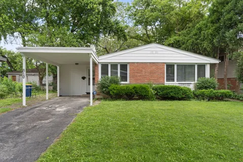$425,000 | 810 Leamington Avenue, Wilmette, IL 60091