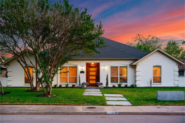$1,100,000 | 7246 Arbor Oaks Drive, Dallas, TX 75248