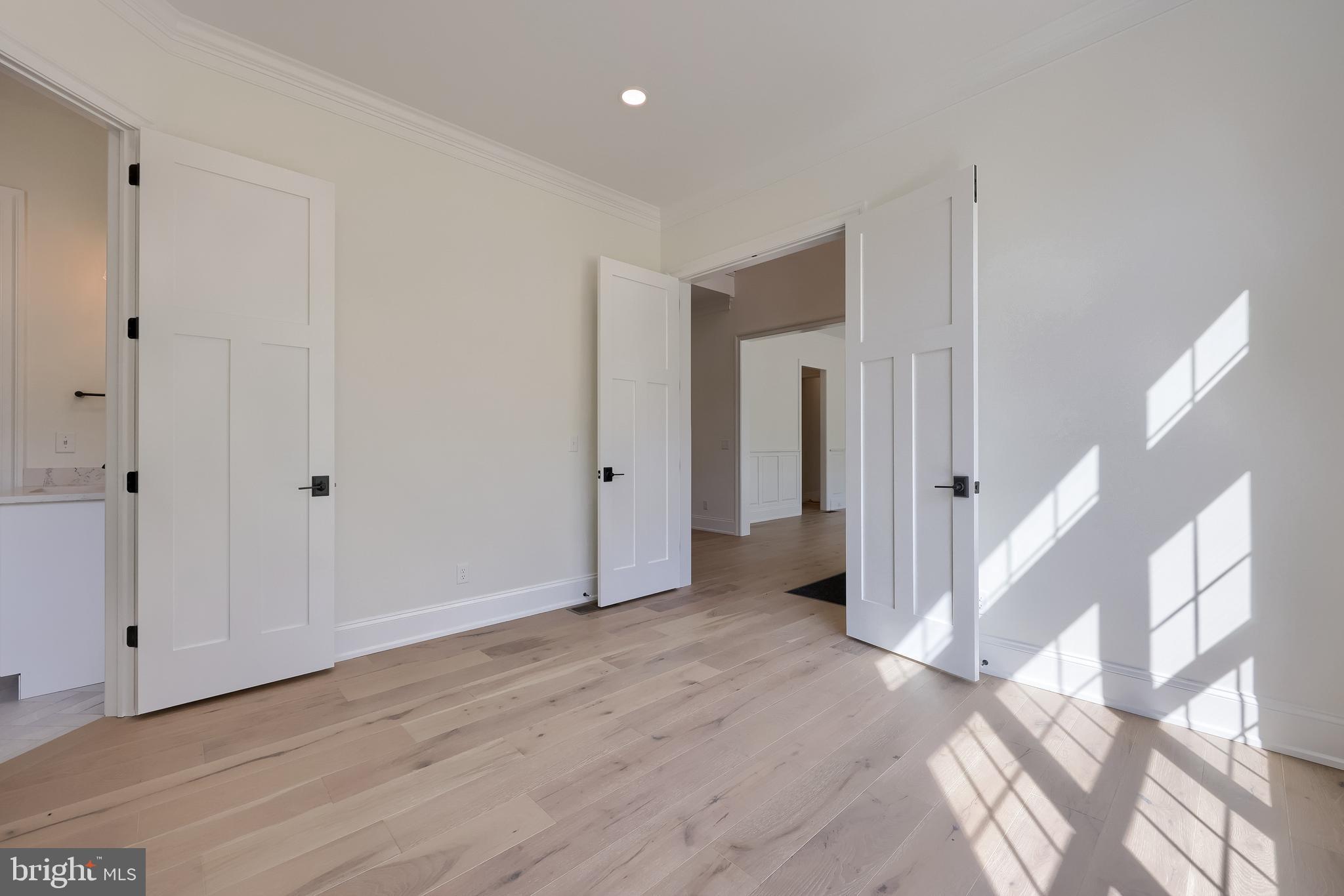 421 Southampton Drive Lititz, PA 17543 - Photo 31 of 49 a view of entryway with wooden floor