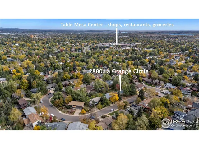 a house view with a outdoor space