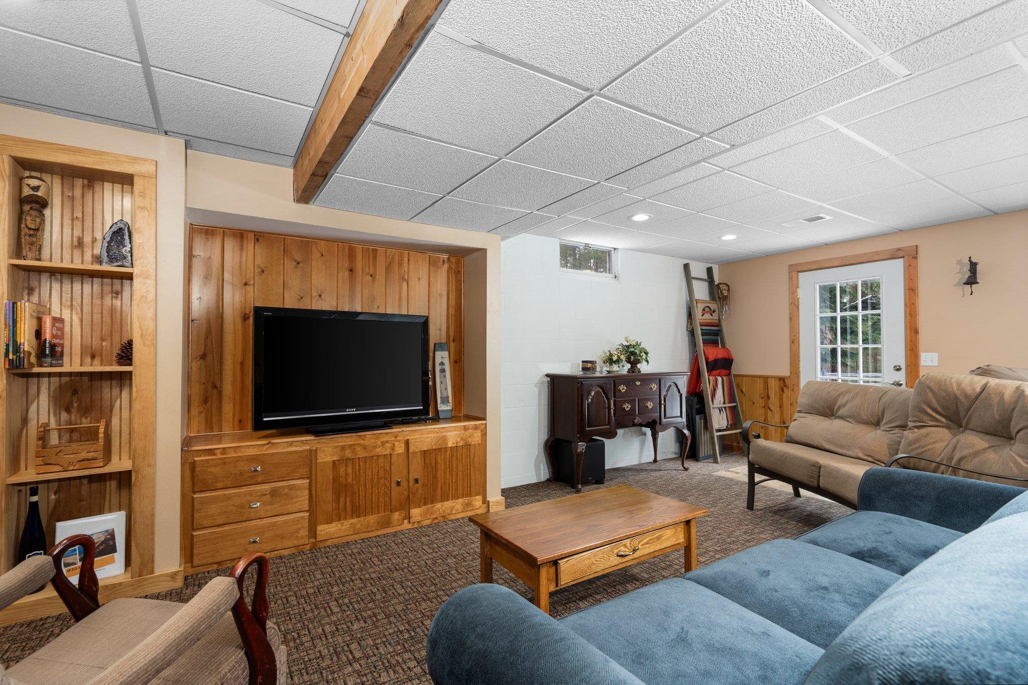 961 West Long Lake Road Traverse City, MI 49685 - Photo 19 of 32