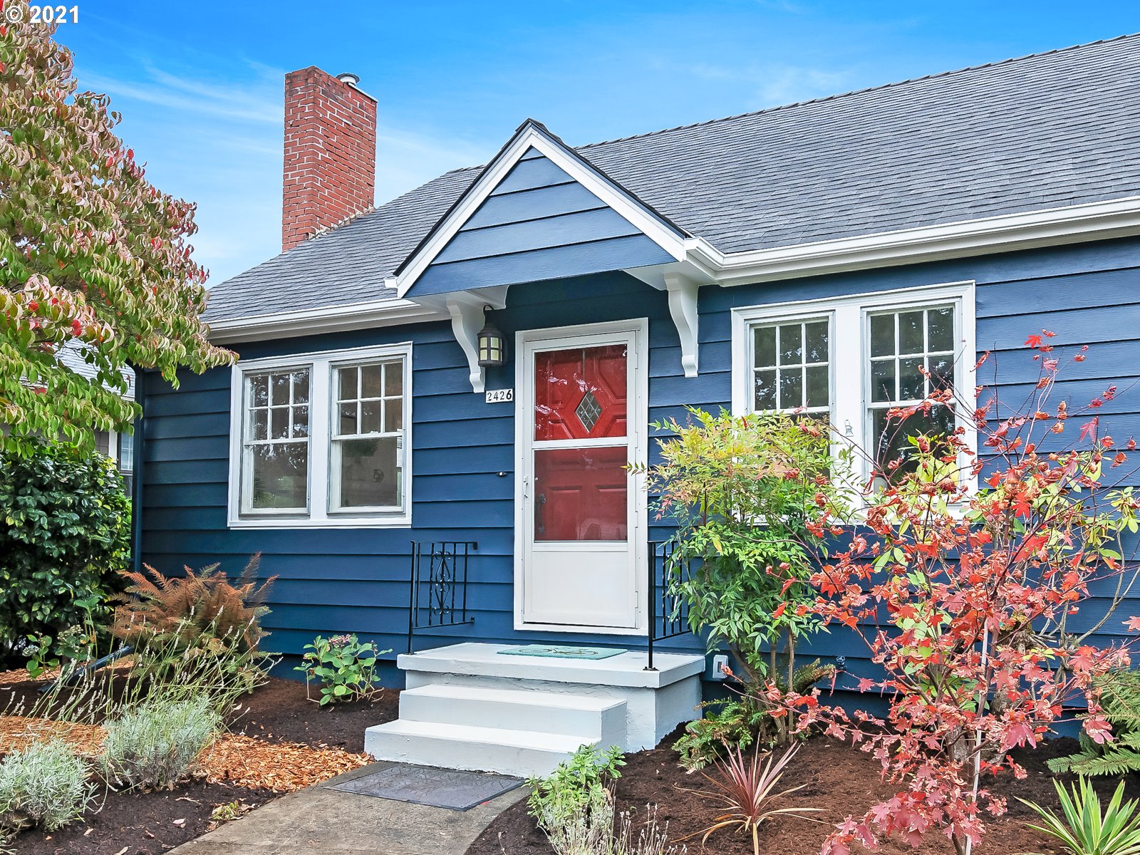 2426 North Rosa Parks Way Portland, OR 97217 - Photo 2 of 32 Gallery Image 2