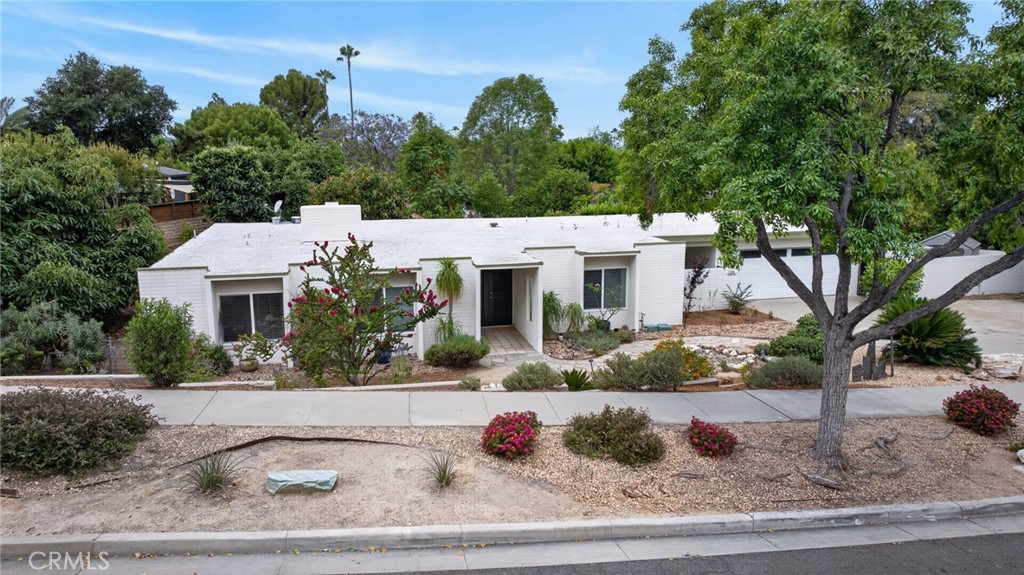 1184 Lyndhurst Drive Riverside, CA 92507 - Photo 42 of 54