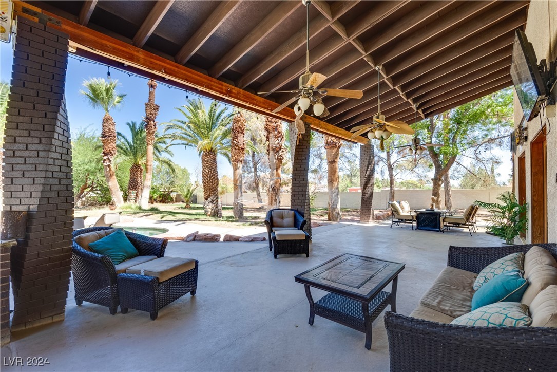 240 East Robindale Road Las Vegas, NV 89123 - Photo 17 of 98 Gallery Image 17