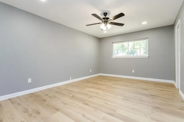 $1,975 | 225 Independence Drive, Garland, TX 75043