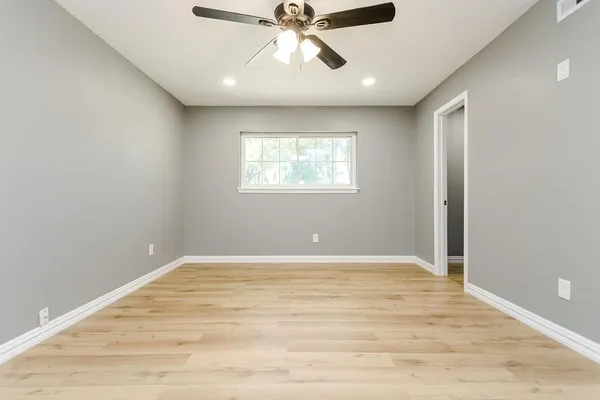 $1,975 | 225 Independence Drive, Garland, TX 75043