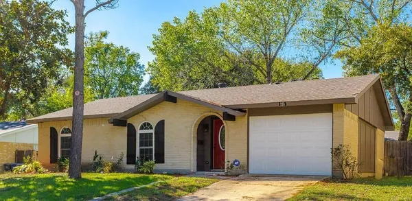 $1,975 | 225 Independence Drive, Garland, TX 75043