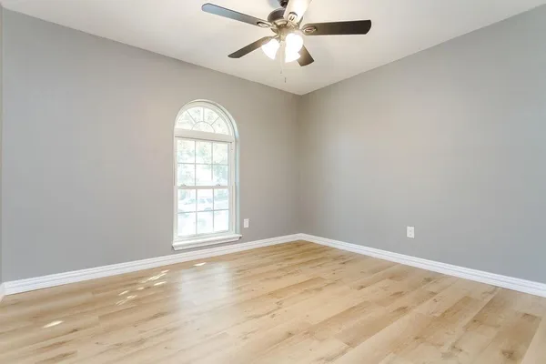 $1,975 | 225 Independence Drive, Garland, TX 75043