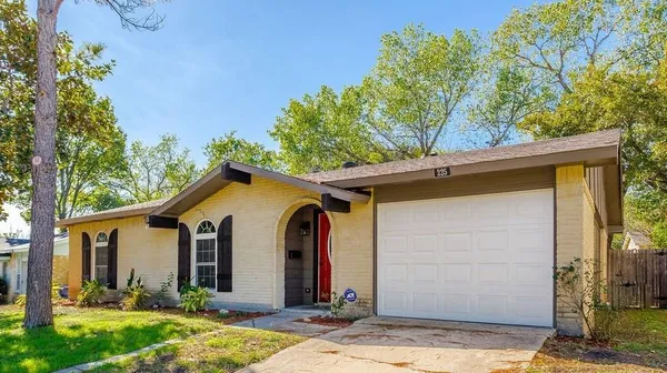 $1,975 | 225 Independence Drive, Garland, TX 75043
