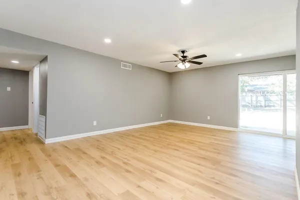 $1,975 | 225 Independence Drive, Garland, TX 75043