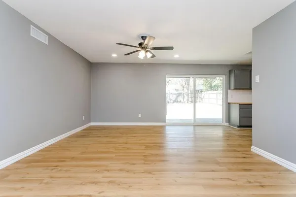 $1,975 | 225 Independence Drive, Garland, TX 75043