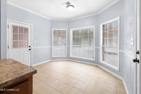 $314,999 | 200 South Mullins Road, Holly Springs, MS 38635