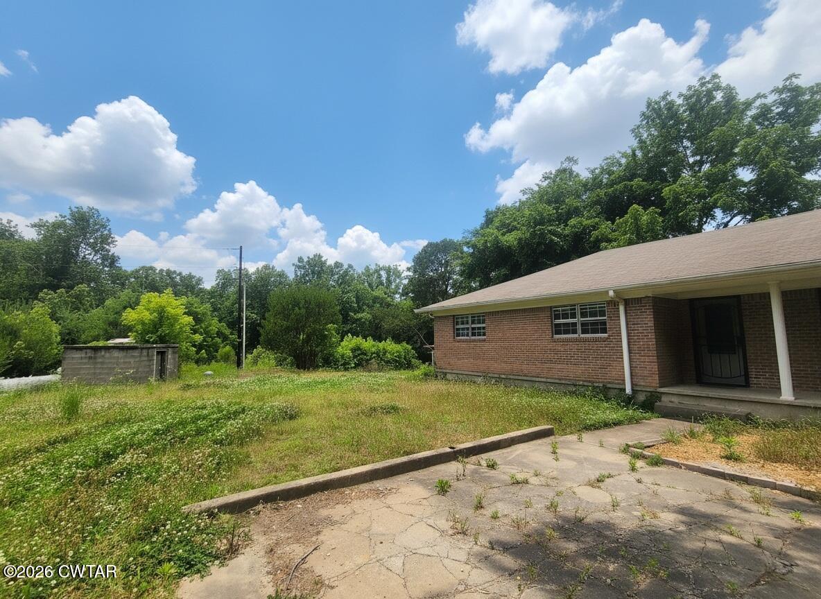 513 Viar Road Dyersburg, TN 38024 - Photo 3 of 37 a view of a backyard