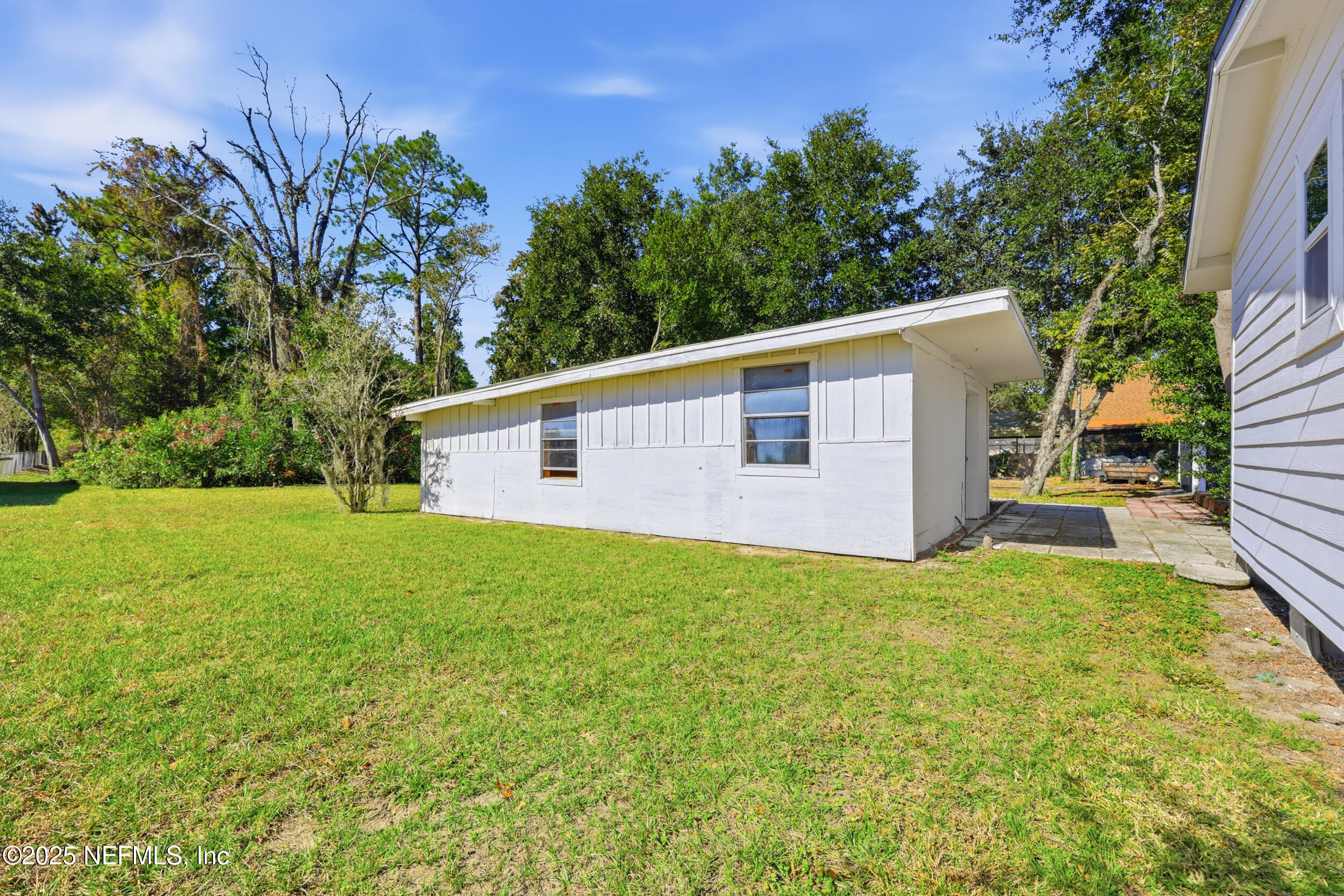 2236 Anniston Road Jacksonville, FL 32246 - Photo 19 of 27 a view of a backyard of the house