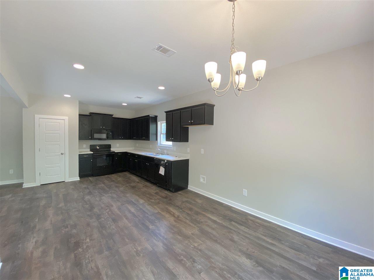 1389 Old Road Jasper, AL 35503 - Photo 10 of 22