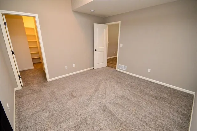 $379,900 | 1400 Southwest Cross Creek Drive, Grain Valley, MO 64029