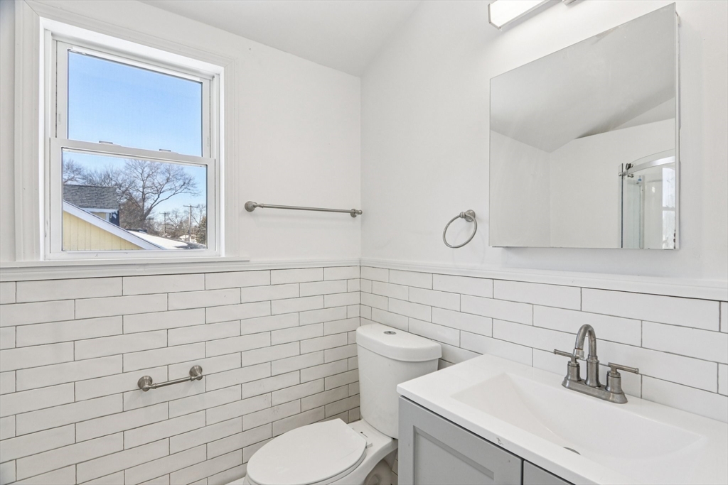 72 Canton Street Randolph, MA 02368 - Photo 24 of 35