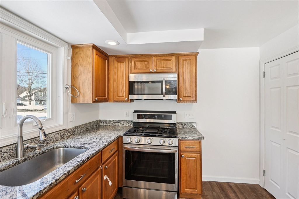 72 Canton Street Randolph, MA 02368 - Photo 9 of 35