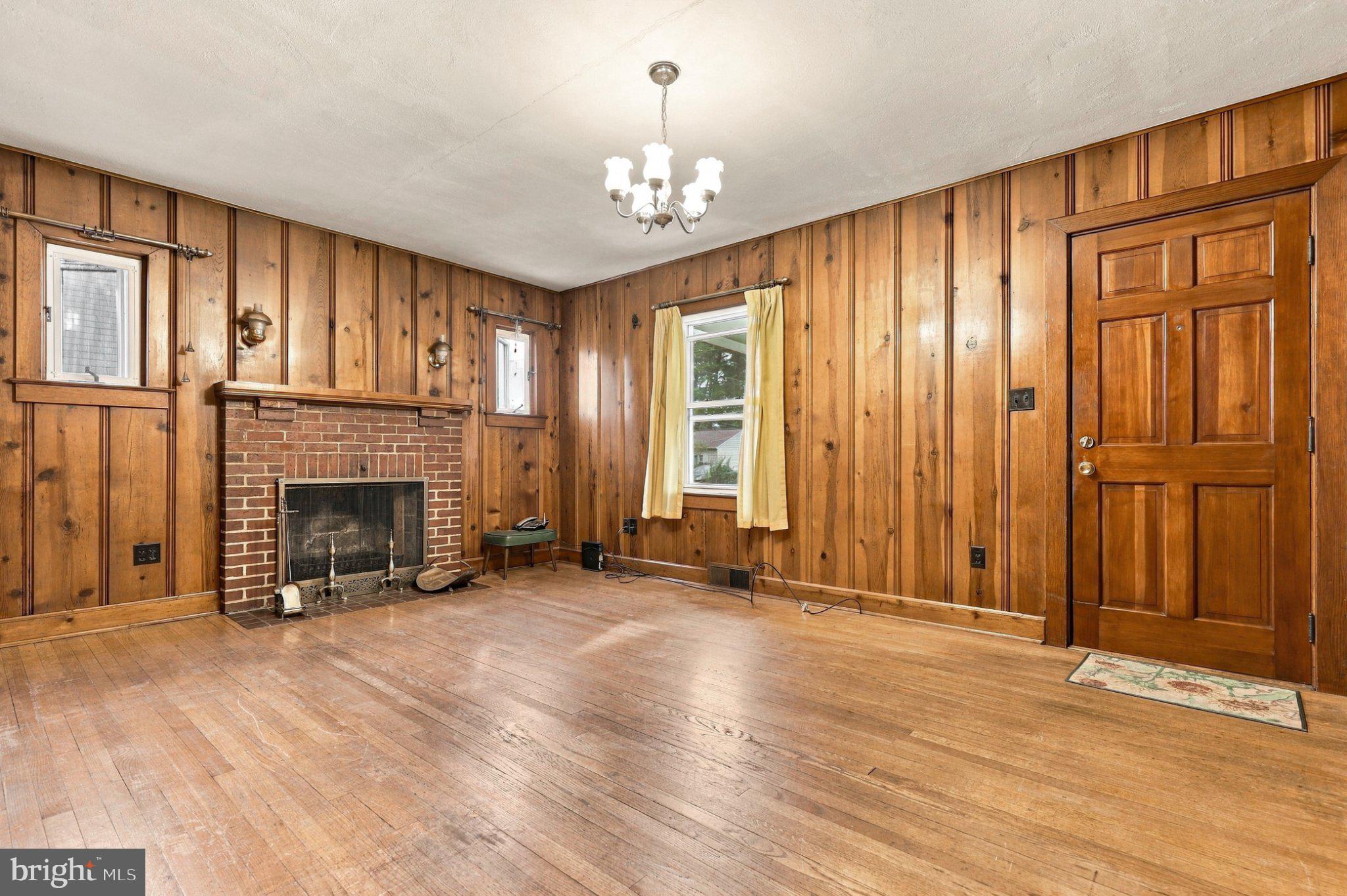 313 Adam Road Frederick, MD 21701 - Photo 6 of 49 Gallery Image 6