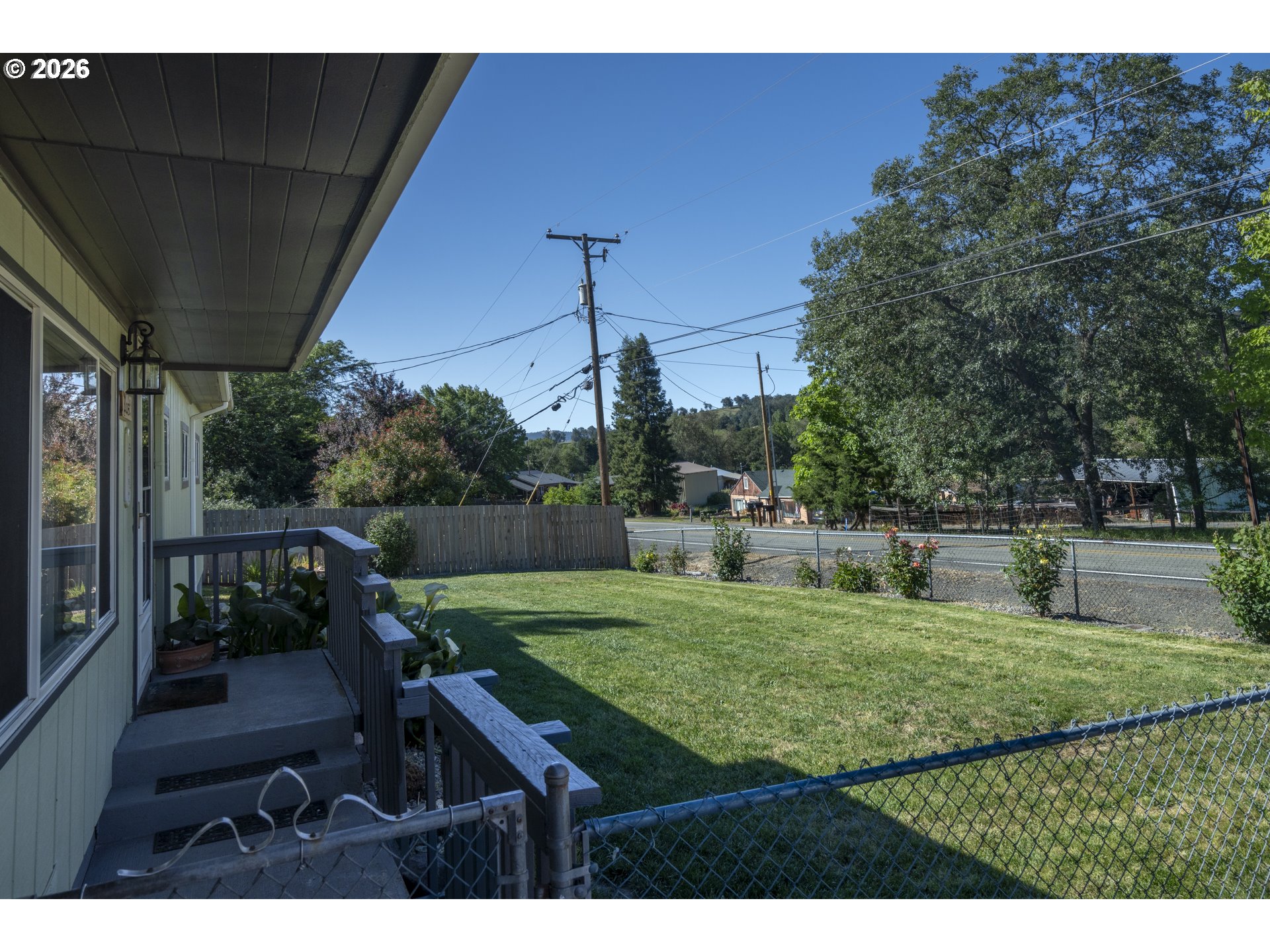 695 Glengary Loop Road Roseburg, OR 97470 - Photo 4 of 48