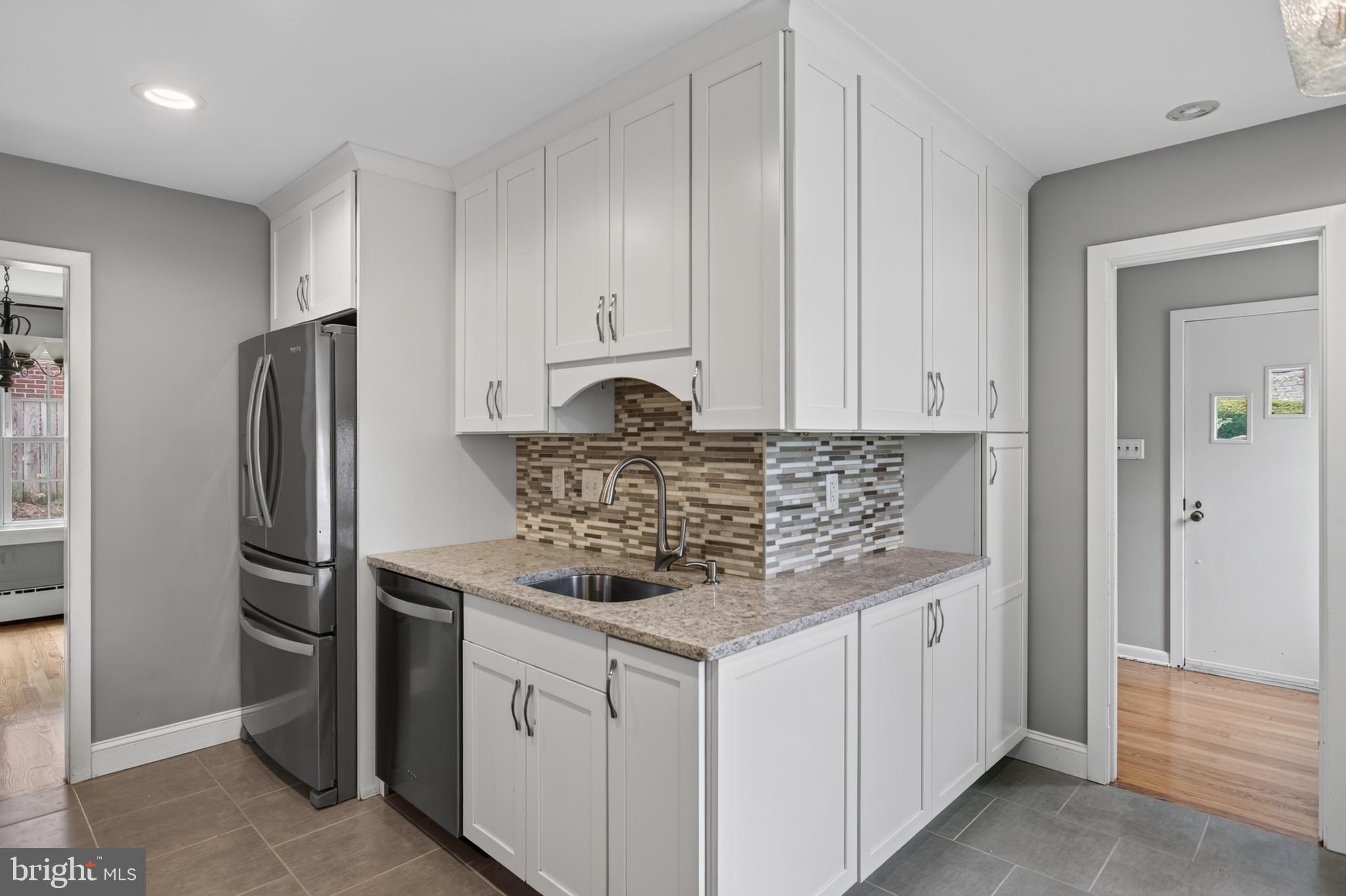 1306 Vanceright Circle Winchester, VA 22601 - Photo 4 of 51