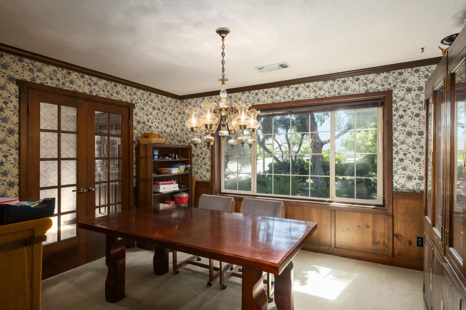 647 West Sycamore Court Reedley, CA 93654 - Photo 10 of 26