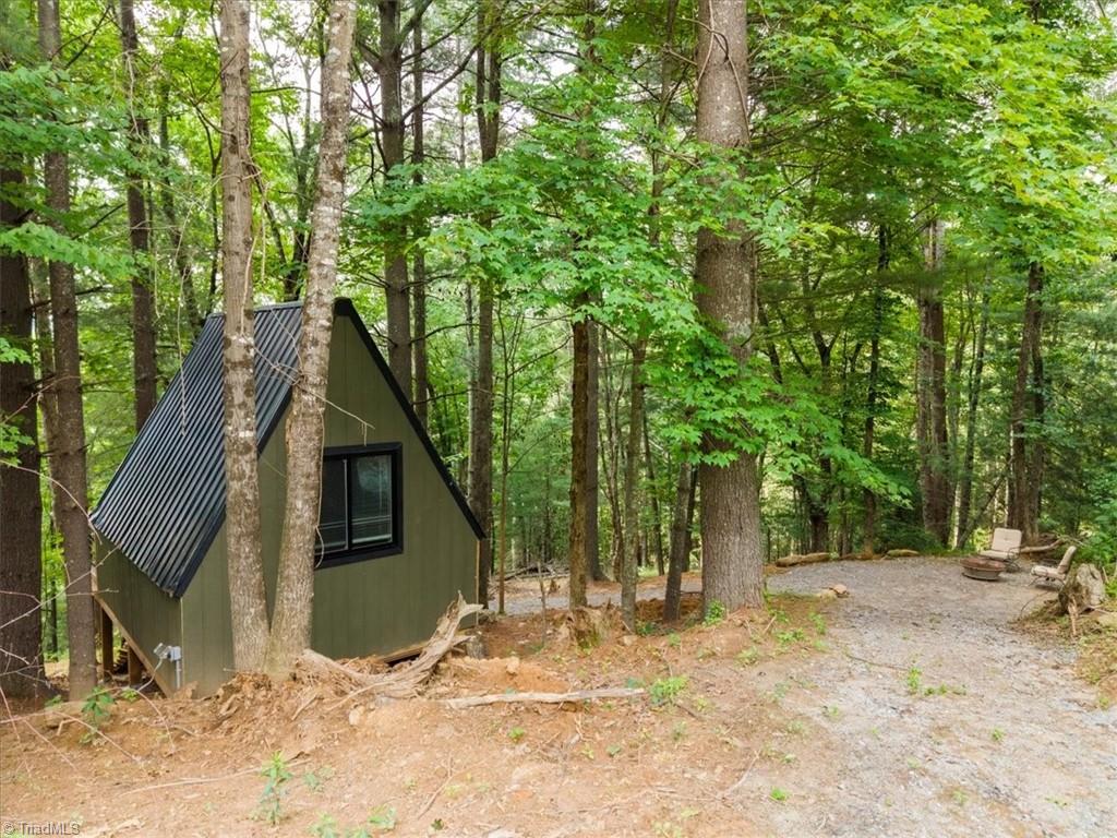 132 Sparks Ridge Lane Sparta, NC 28675 - Photo 8 of 30