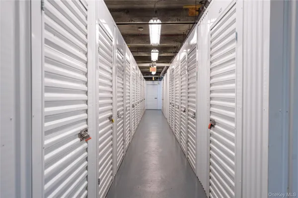 $4,700 | 25 Leroy Place, Unit PH1, New Rochelle, NY 10805