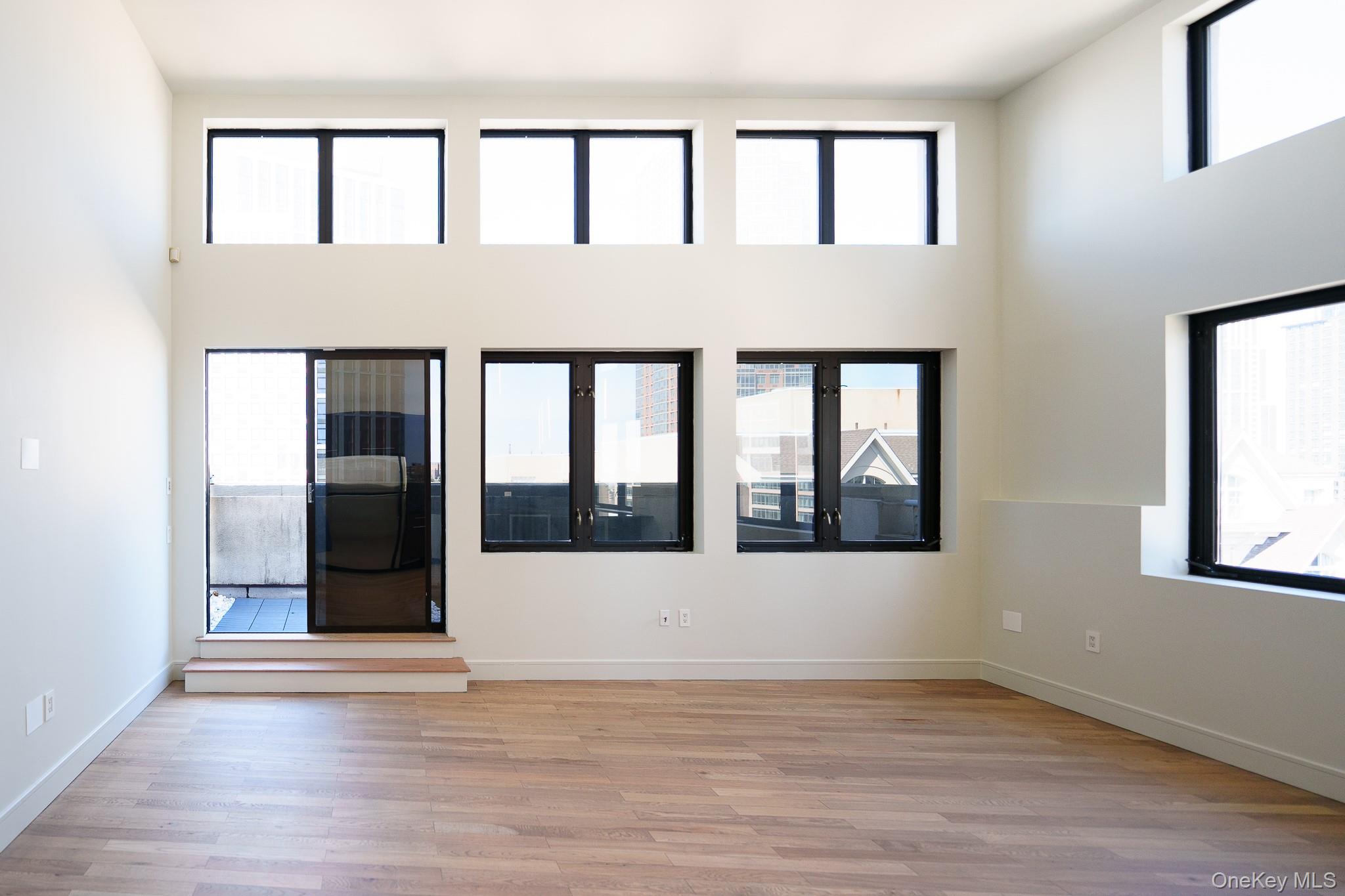25 Leroy Place, Unit PH1 New Rochelle, NY 10805 - Photo 6 of 14 a view of an empty room